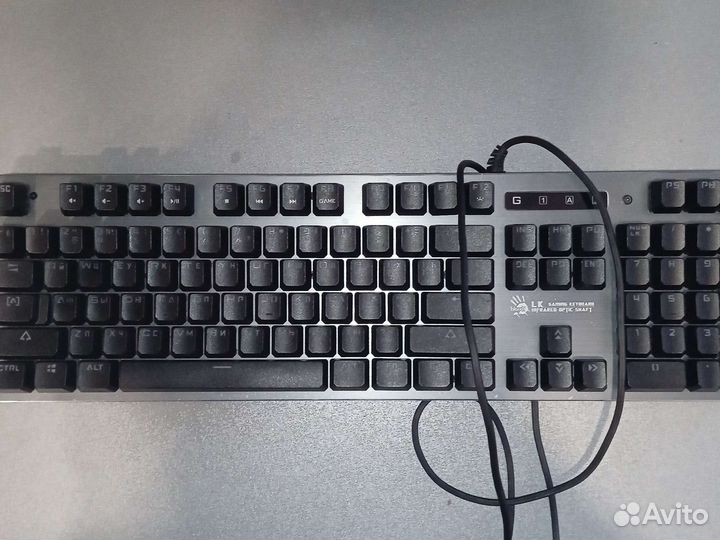 Клавиатура bloody B760 на запчасти