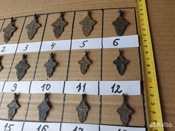 Крестики листики лепестки старинные