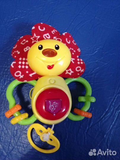 Музыкальная игрушка на кроватку