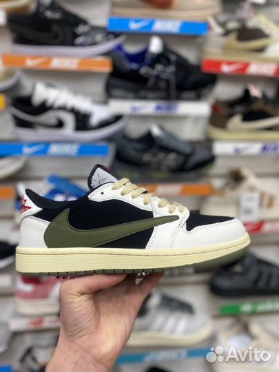 Nike Jordan 1 Low Travis Scott