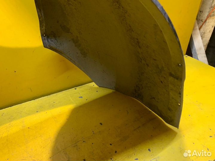 Локер передний левый Kia Spectra 2002-2011