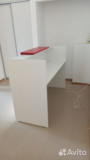 Стойка ресепшн