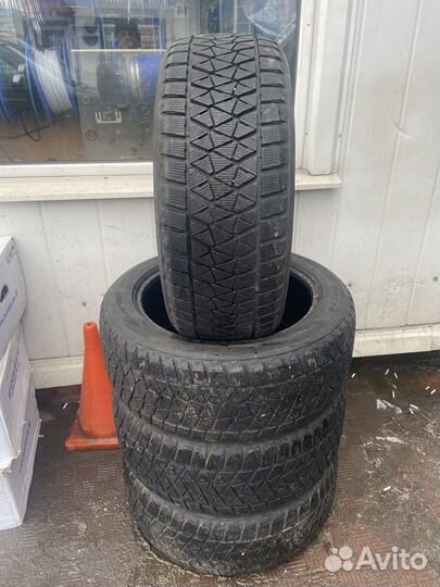 Bridgestone Blizzak DM-V2 265/50 R20 111T