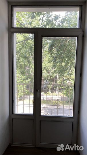 Балконная дверь