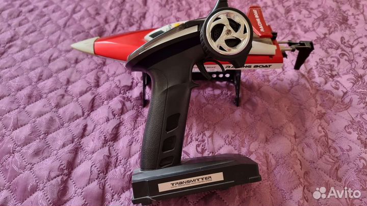 Катер на радиоуправлении FT007