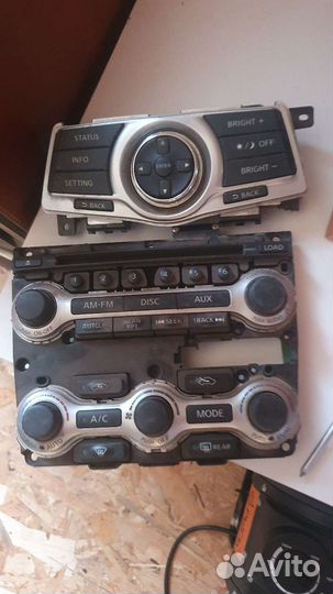 Блок управления магнитолой и климатом Nissan Teana