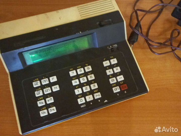 Калькулятор электроника, часы кварц, пианино