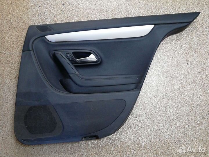 Volkswagen Passat CC Обшивка двери задней правой