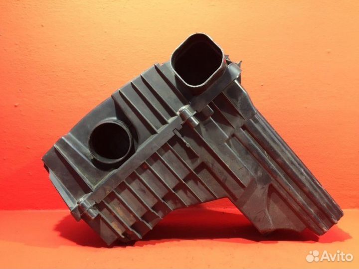 Корпус воздушного фильтра Peugeot 407 1 6FZ