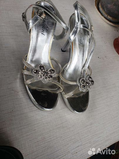 Обувь женская 36 размер