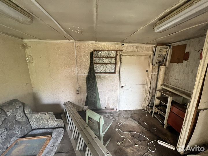 Ларек металлический