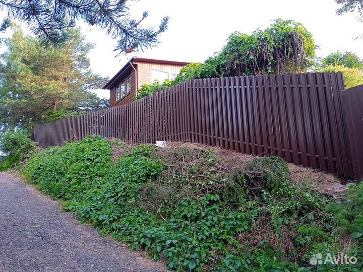 Забор из евроштакетника