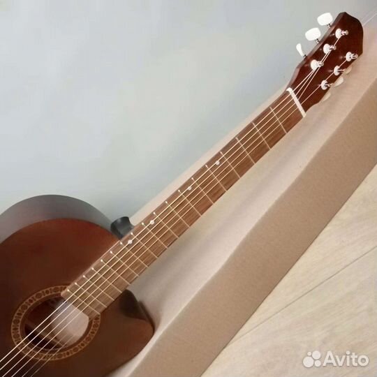 Гитара новая акустическая с широким грифом