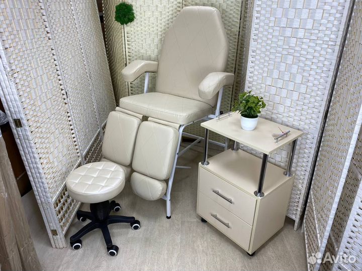 Педикюрное кресло
