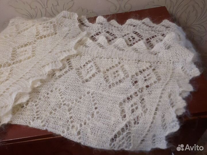 Пуховый платок. Шарфы махеровые. СССР