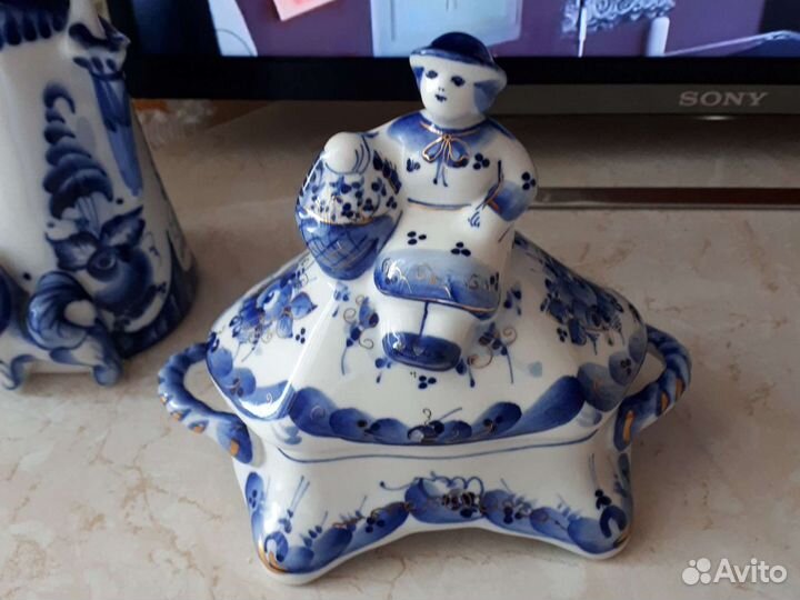 Гжель винный набор, шкатулка, салфеточница