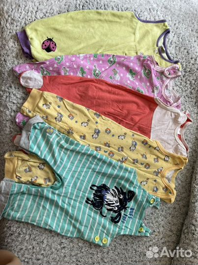 Вещи на девочку до года