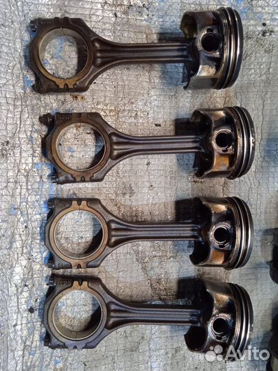 Поршень с шатуном skoda 1.4 tsi caxa 122л/с