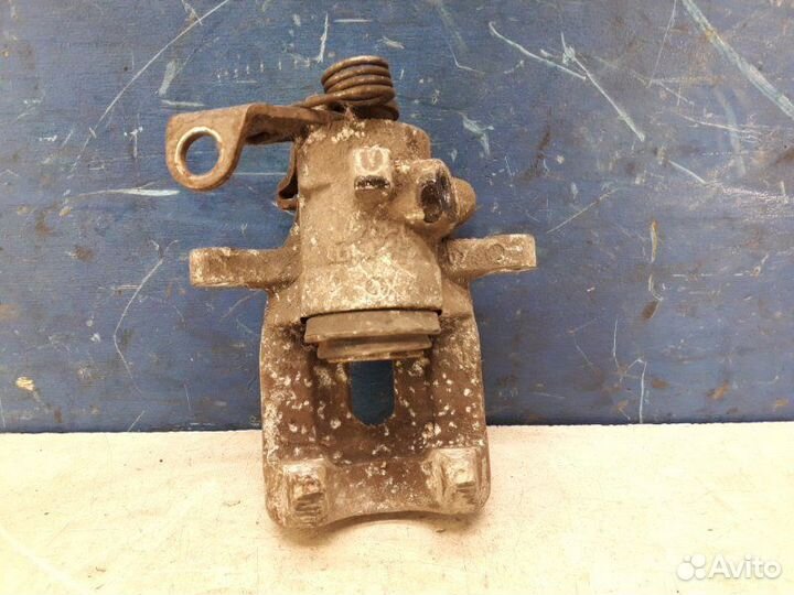 Суппорт задний левый Peugeot 308 2007-2015