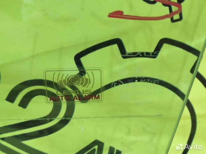 Стекло переднее левое Lexus Gs430 UZS190 3UZ-FE