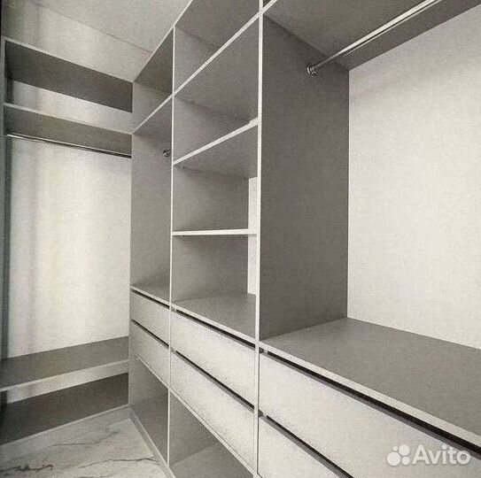 Шкаф купе с зеркалом