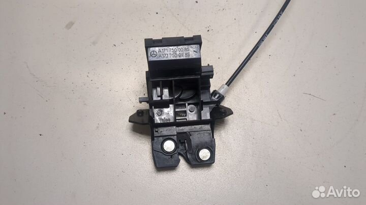 Замок багажника Mercedes C W203