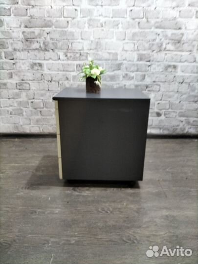 Выкатная тумба 3 ящика