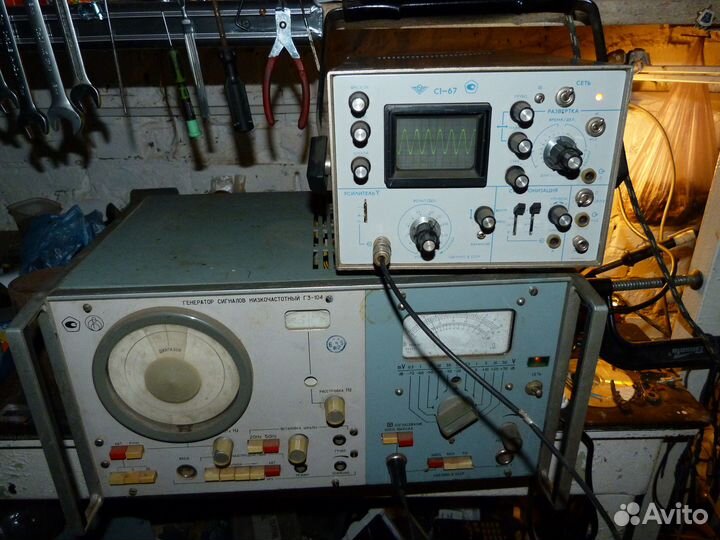 Генератор сигналов низкочастотный Г3-104