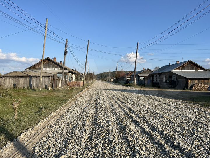 Дом 37,7 м² на участке 6,42 га