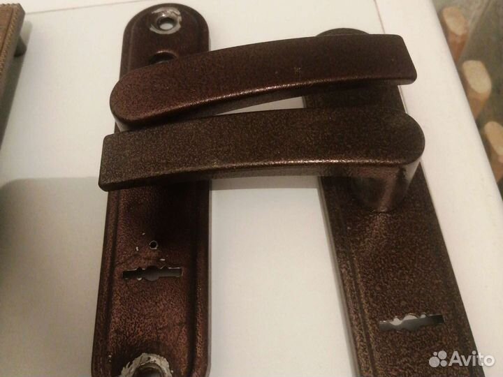 Дверная ручка