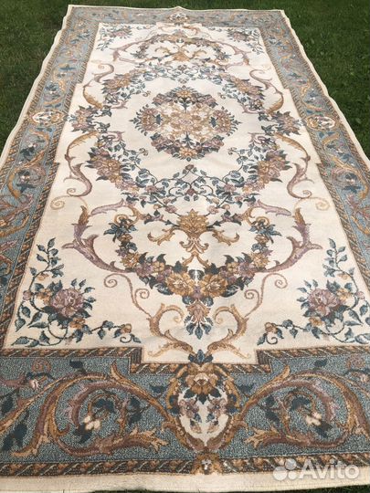 Ковер шерстяной