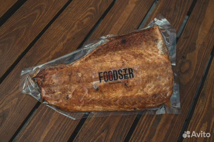 Рыба лосось горячего копчения