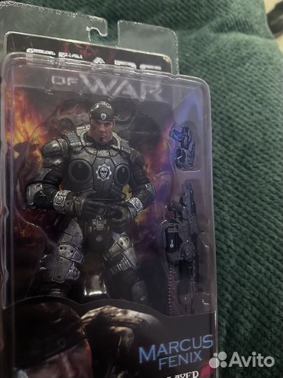 Коллекционная фигурка marcus fenix новая