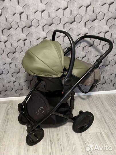 Коляска 3 в 1 Zippy Pia Льняная с ионами серебра