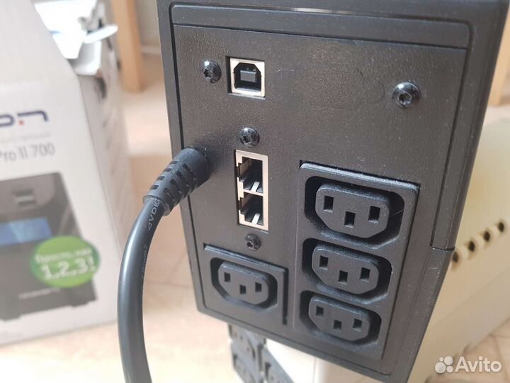Источник бп ippon Back Power Pro II 700
