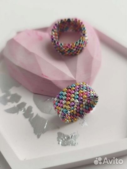 Кольцо из бисера