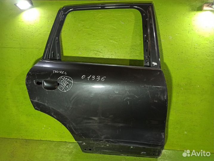 Дверь задняя правая Volkswagen Tuareg 7L