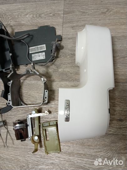 На запчасти планетарный миксер Kenwood Chef KVC-51