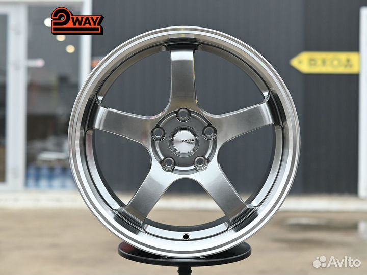 R17 Advan GT Стиль 7.5J ET35 5*114.3 (GF91)