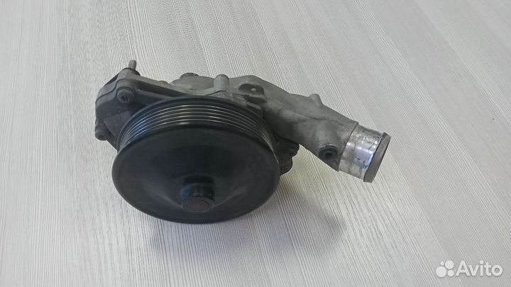 Водяная помпа Range Rover 5.0