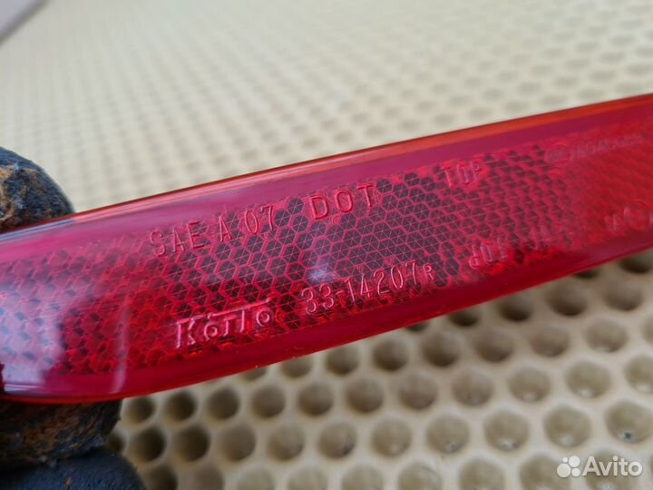 Отражатель задний правый Infiniti Qx56 Qx80 Z62