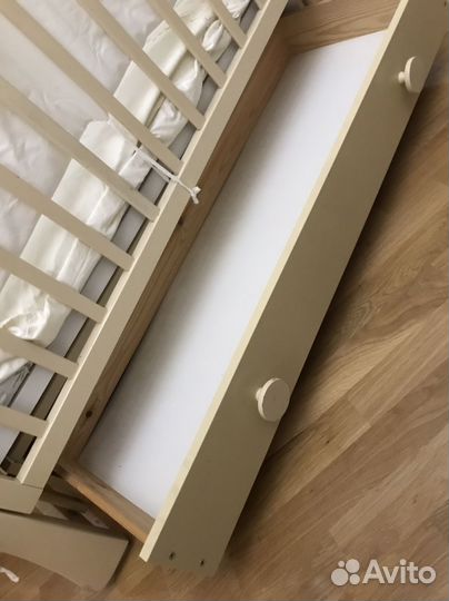 Детская кроватка