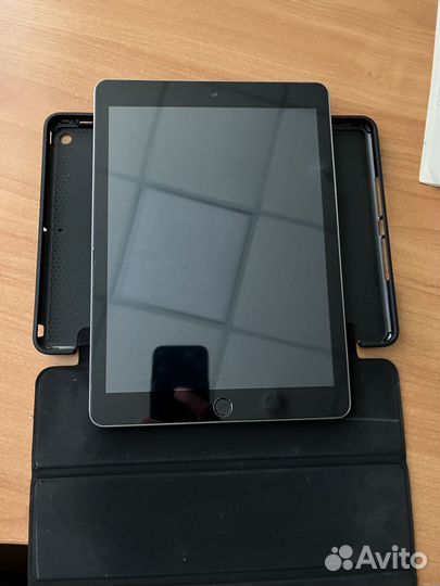 iPad 6 (2018 г.) 32 gb Wi-Fi, модель А1893