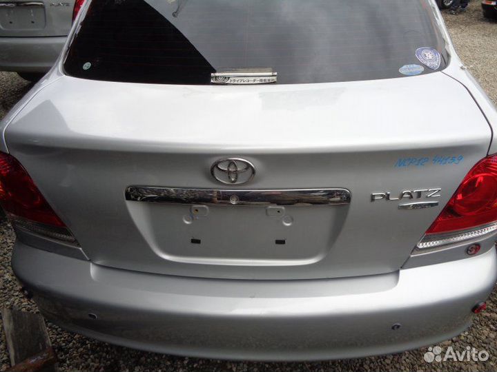 Крышка багажника Toyota Platz NCP12 1NZ-FE 2002/10