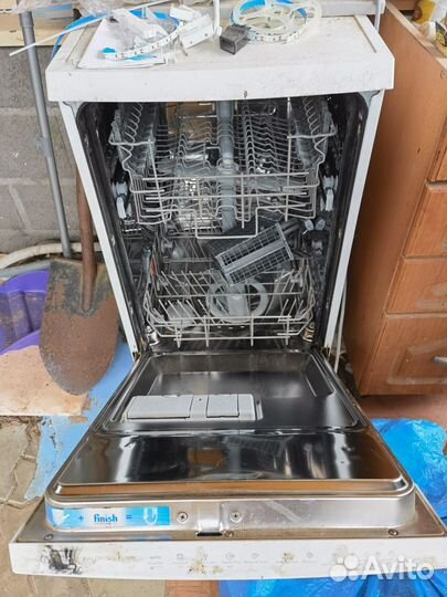 Посудомоечная машина Electrolux и свч Sharp