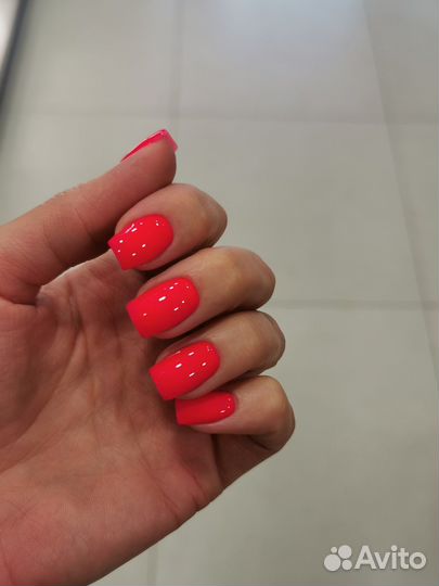 Маникюр и педикюр