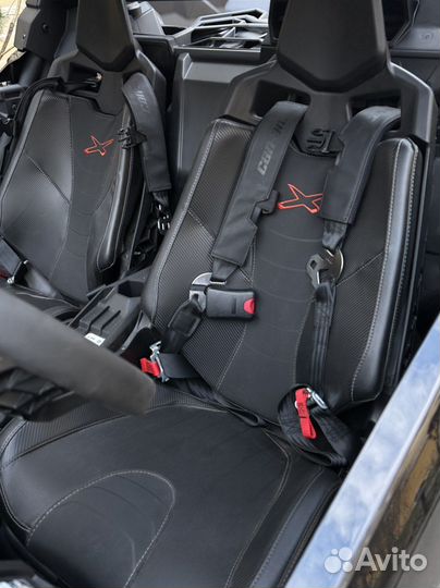 Can-AM Maverick x3 XRS Turbo RR smart shox saw