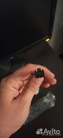 Переходник питания для видеокарт