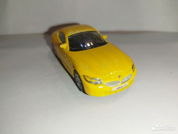 Модель автомобиля BMW Z4