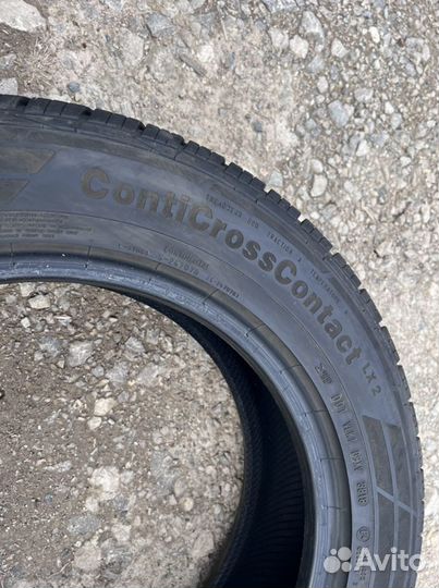 Continental ContiCrossContact LX2 215/60 R17